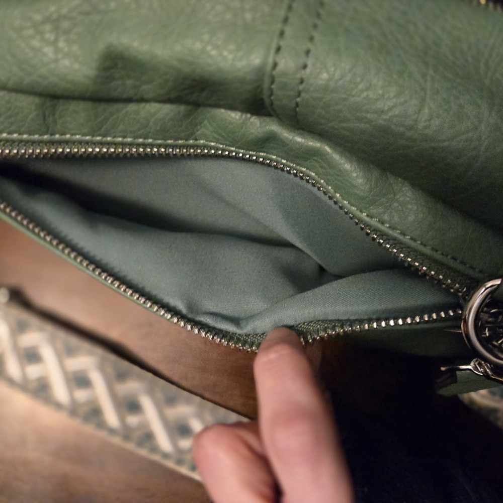 Malibu Skye Vegan Leather Green Crossbody Sling Bag With Adjustable Strap - Picture 7 of 9